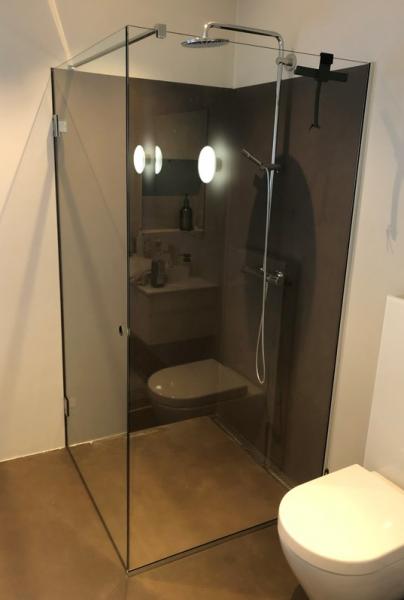 Bath bruseniche m/fast væg - Klar glas - Messing Bath bruseniche m/fast væg - Klar glas - Messing