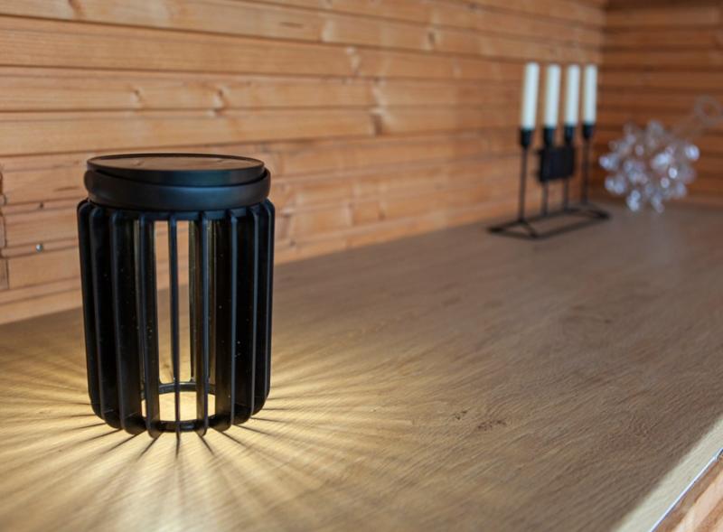 Lutec Solar Kozy bordlampe m/solceller - Mat sort Lutec Solar Kozy bordlampe m/solceller - Mat sort