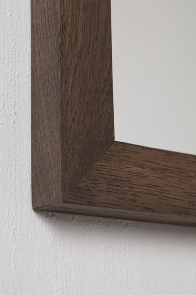 Strømberg Rustic spejl m/ramme i massiv eg 60 x 80 - Mørk Strømberg Rustic spejl m/ramme i massiv eg 60 x 80 - Mørk