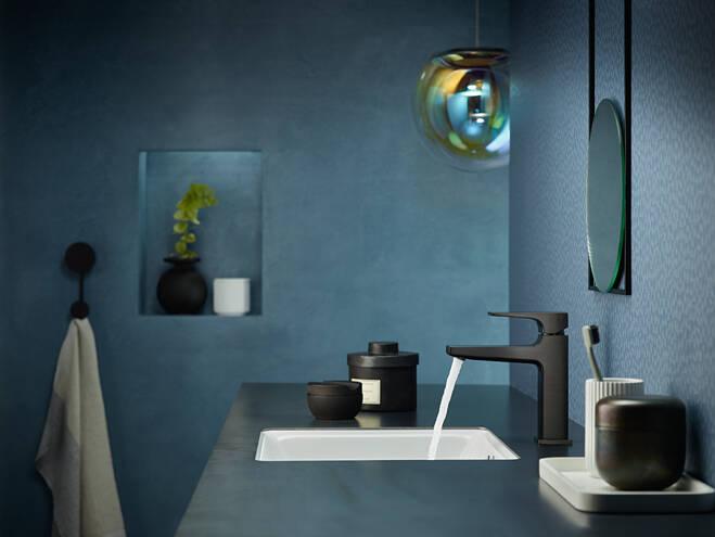 Hansgrohe Metropol 110 armatur m/push-open bundventil - Børstet sort krom Hansgrohe Metropol 110 armatur m/push-open bundventil - Børstet sort krom