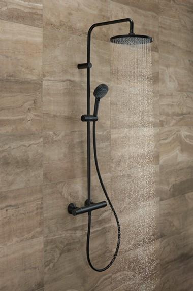 hansgrohe Vernis Blend Showerpipe 240 brusesystem - Mat sort