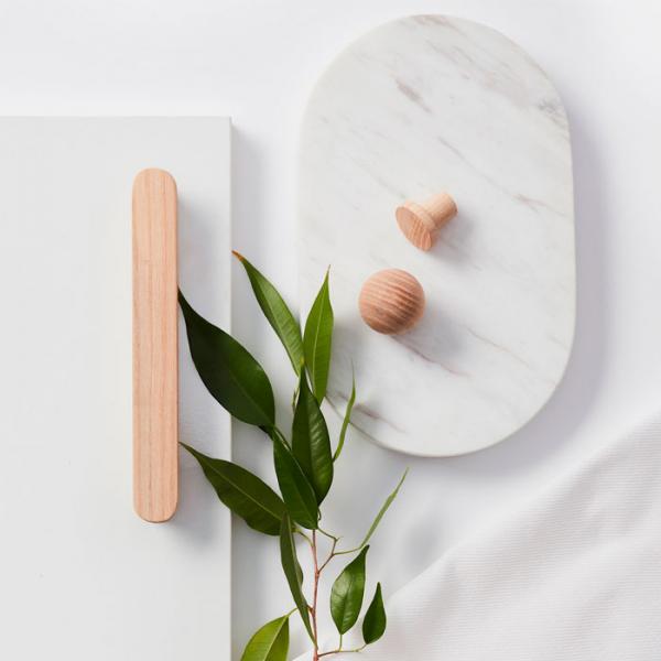 Beslagsboden B406 møbelknop i træ - Lys ask Beslagsboden B406 møbelknop i træ - Lys ask