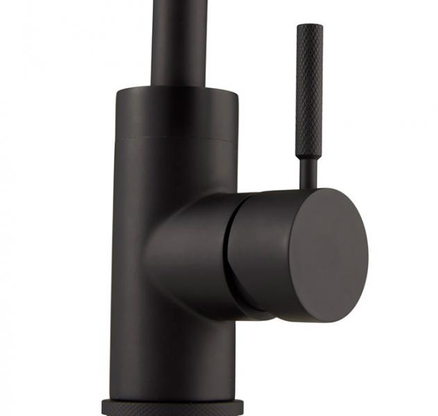 Cassøe Noba K6 køkkenarmatur - Mat sort Cassøe Noba K6 køkkenarmatur - Mat sort