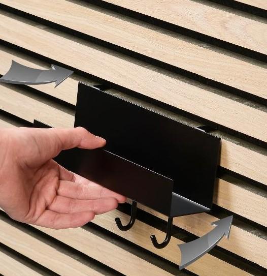 Sort hylde til akustikpanel m/4 kroge - Vandret/lodret Sort hylde til akustikpanel m/4 kroge - Vandret/lodret