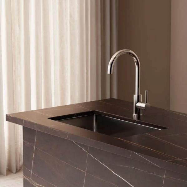 Lavabo Kubus 140 RS Round k&oslash;kkenarmatur - Rustfrit st&aring;l