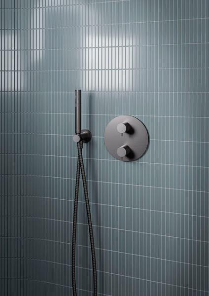 Damixa Silhouet komplet brusesystem til indbygning - Børstet grafitgrå Damixa Silhouet komplet brusesystem til indbygning - Børstet grafitgrå