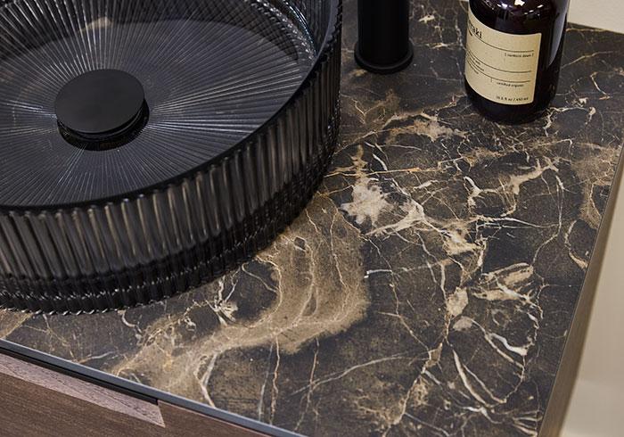 Cass&oslash;e Crown Grip 80 m&oslash;bels&aelig;t m/skuffer, bordplade og glasvask - Brun ask