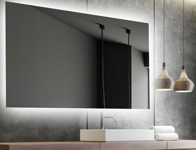 Badeværelse makeover - 60 cm spejl m/varme, lys og berøringsfrit armatur Badeværelse makeover - 60 cm spejl m/varme, lys og berøringsfrit armatur