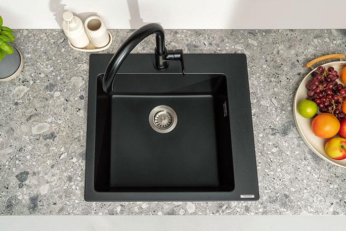 hansgrohe Vernis Blend M35 210 k&oslash;kkenarmatur m/ svingtud - Mat sort